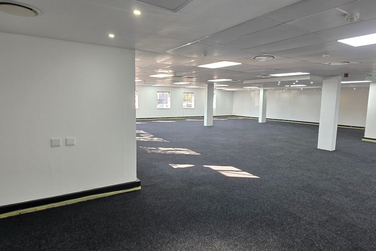 Commercial Rental Monthly In Sandton - Photo 5