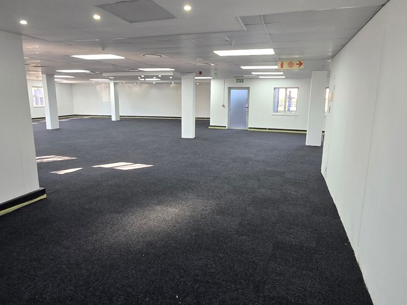 Commercial Rental Monthly In Sandton - Photo 4