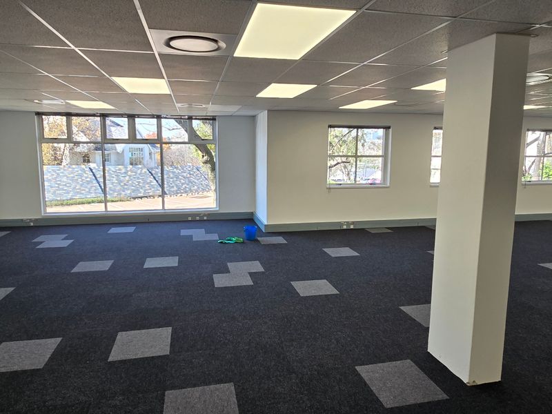 Commercial Rental Monthly In Sandton - Photo 10