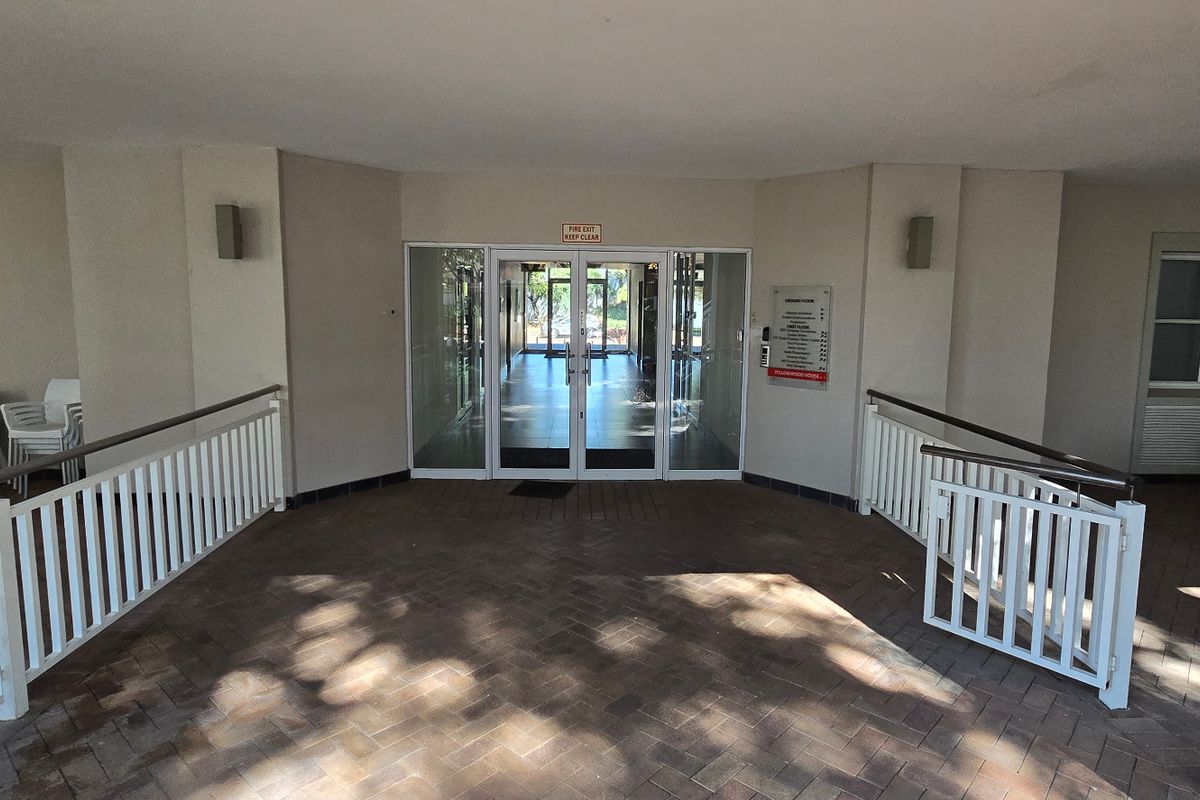 Commercial Rental Monthly In Sandton - Photo 2