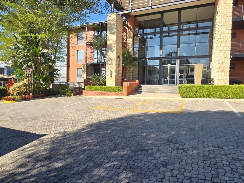 Commercial Rental Monthly In Sandton - Photo 3