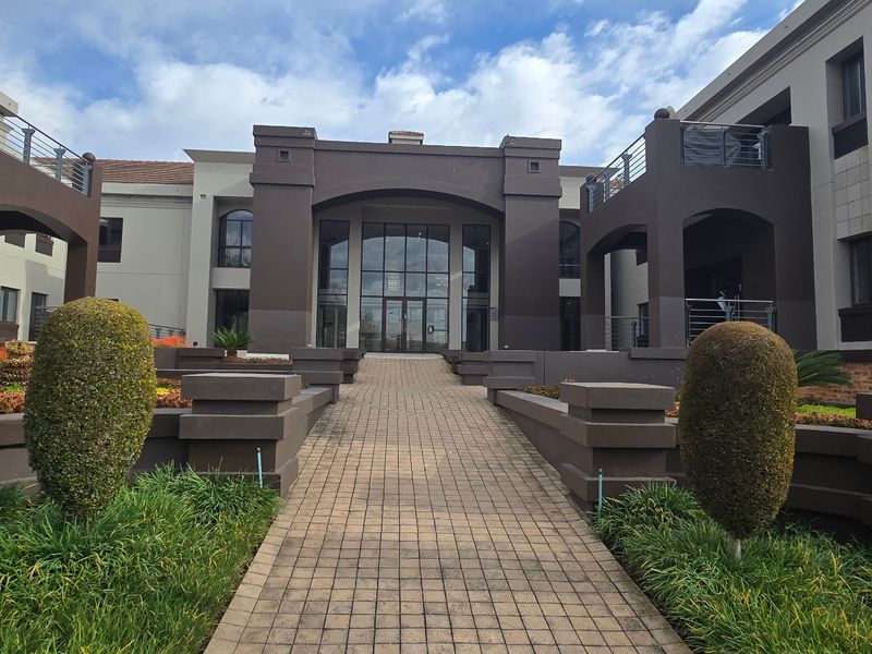 Commercial Rental Monthly In Sandton - Photo 1