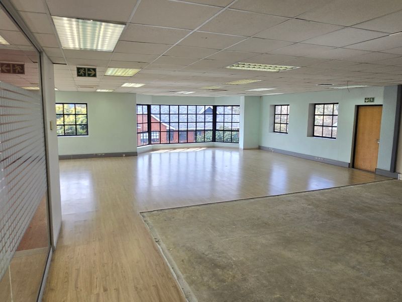 Commercial Rental Monthly In Sandton - Photo 10