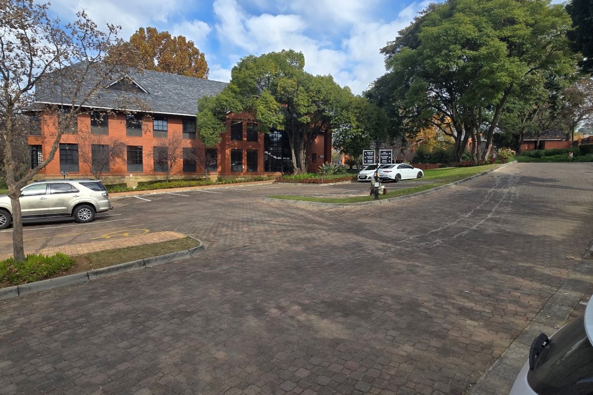 Commercial Rental Monthly In Sandton - Photo 2