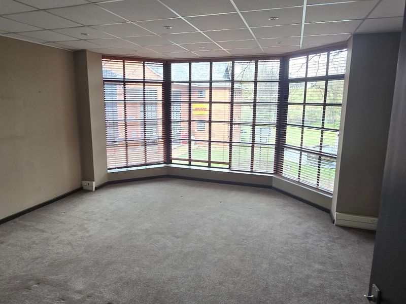 Commercial Rental Monthly In Sandton - Photo 9