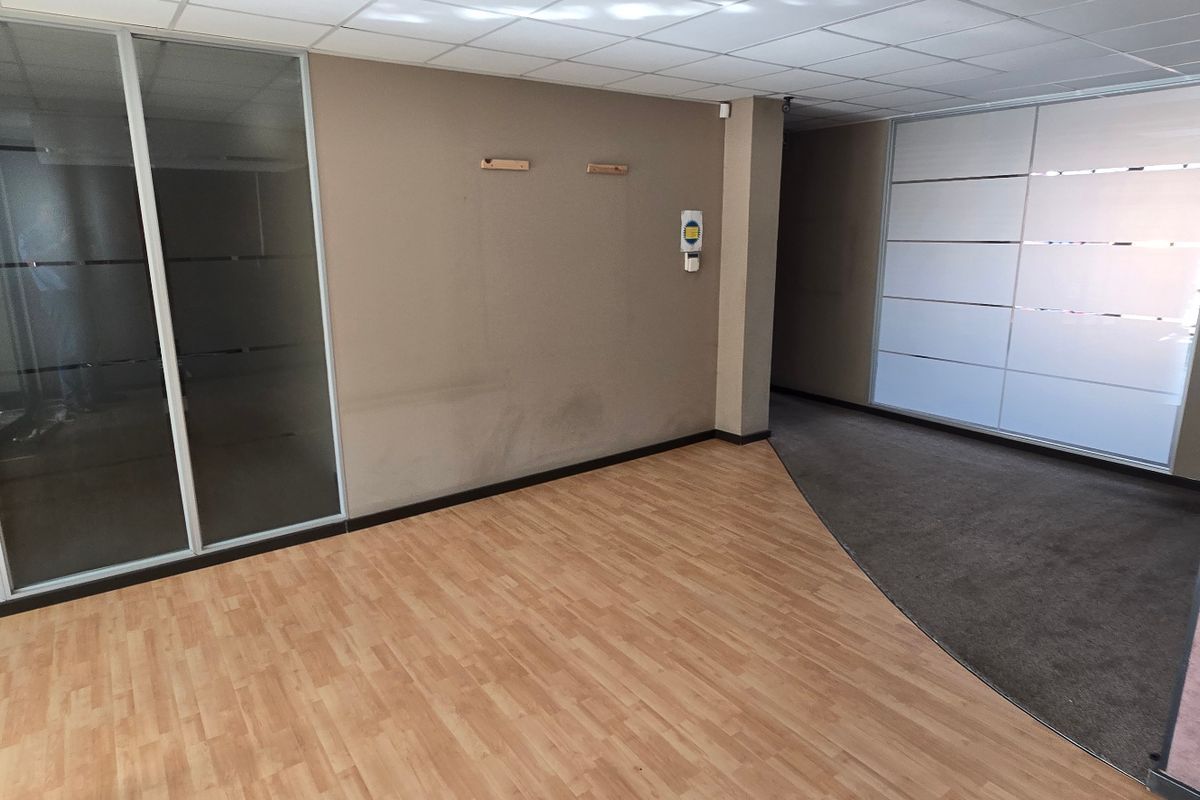 Commercial Rental Monthly In Sandton - Photo 5