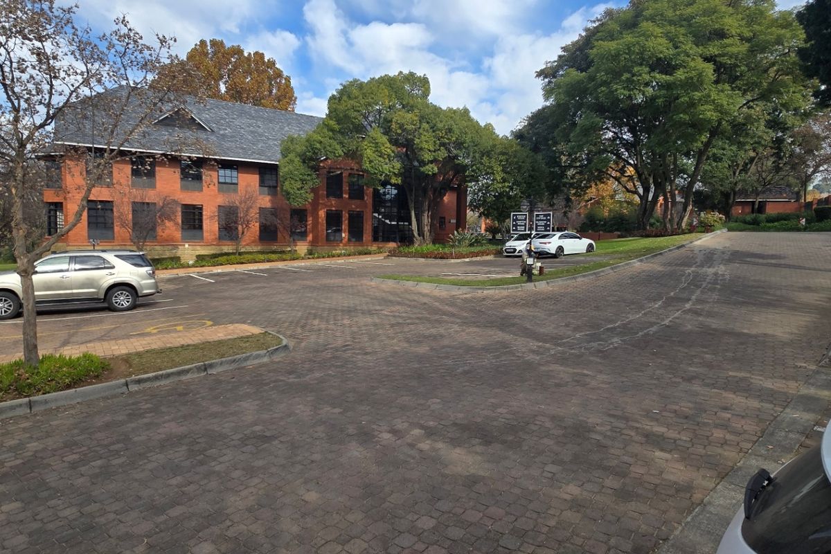 Commercial Rental Monthly In Sandton - Photo 2