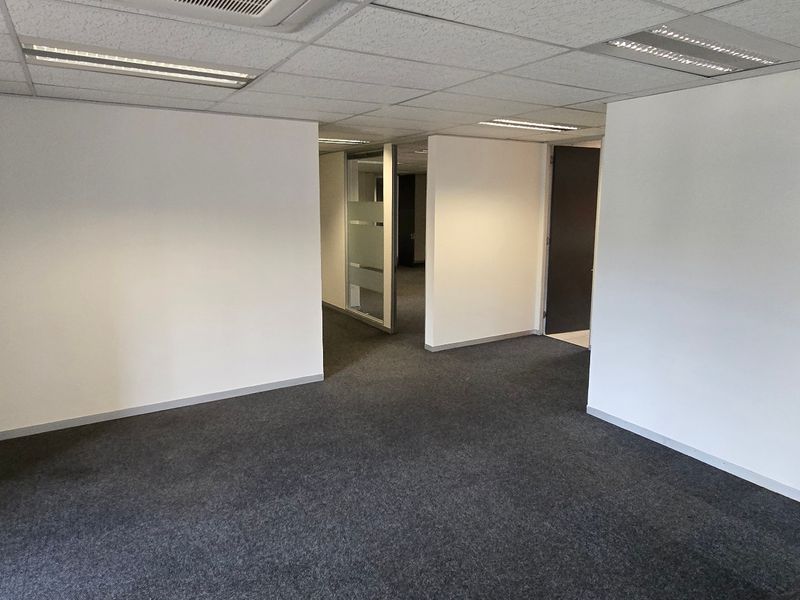 Commercial Rental Monthly In Sandton - Photo 6
