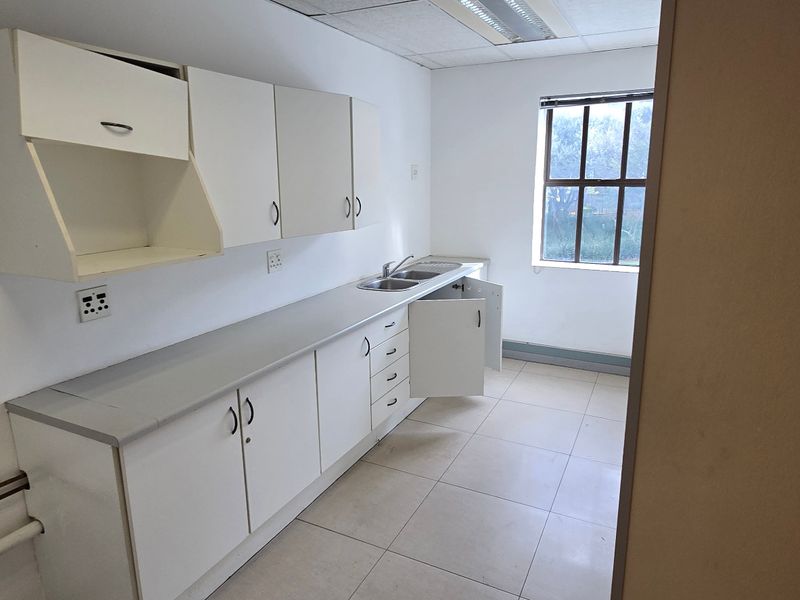 Commercial Rental Monthly In Sandton - Photo 8