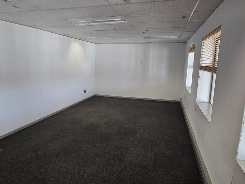 Commercial Rental Monthly In Sandton - Photo 6