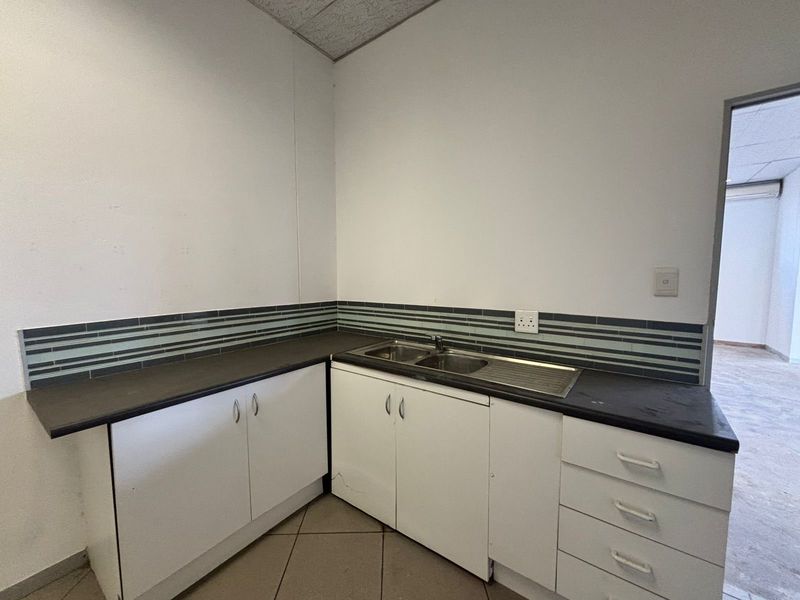 Commercial Rental Monthly In Centurion - Photo 9