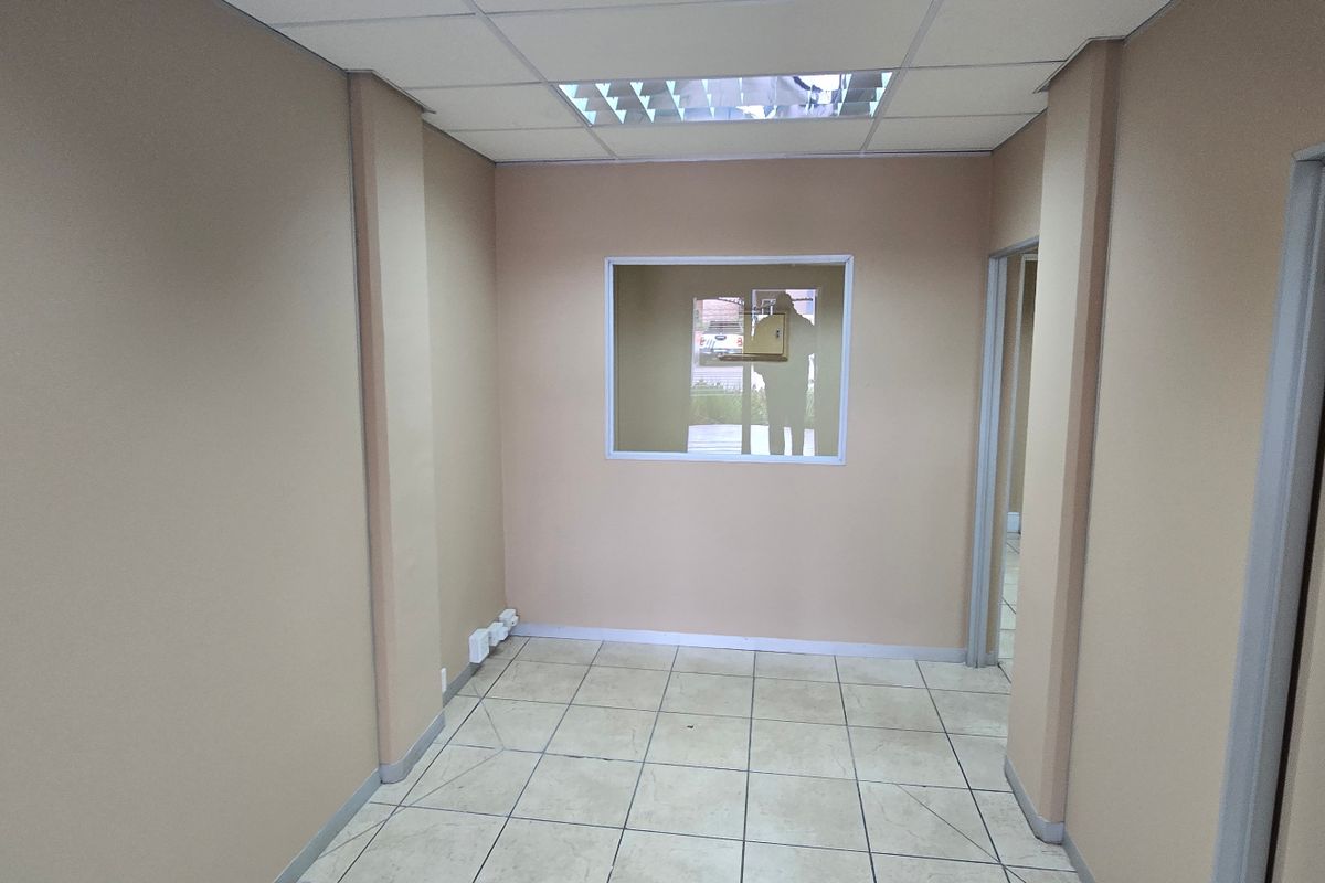 Commercial Rental Monthly In Pretoria - Photo 3