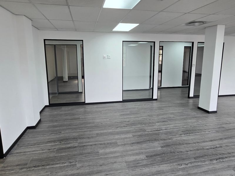 Commercial Rental Monthly In Sandton - Photo 10