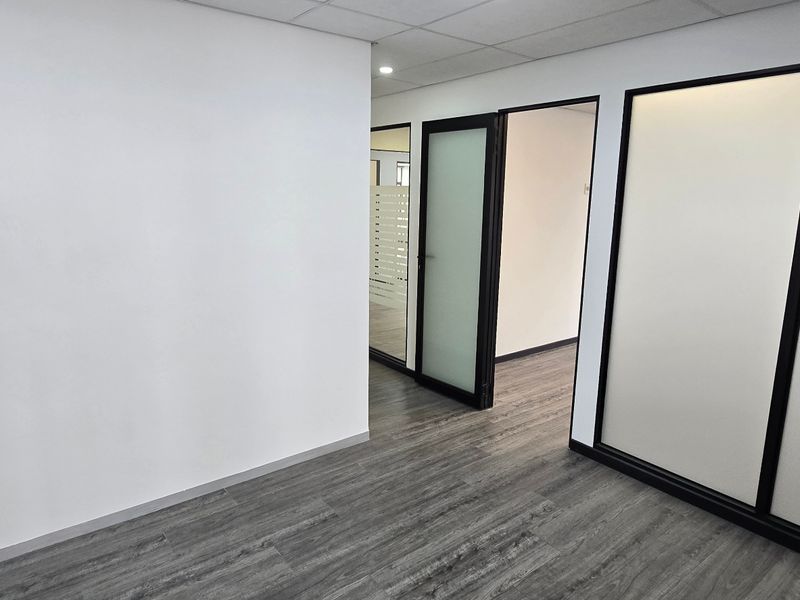 Commercial Rental Monthly In Sandton - Photo 5