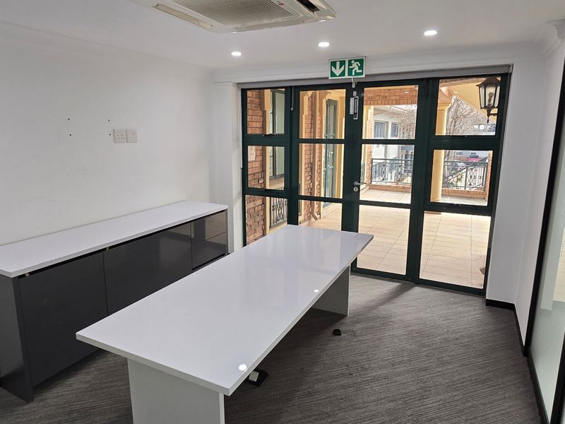 Commercial Rental Monthly In Sandton - Photo 6