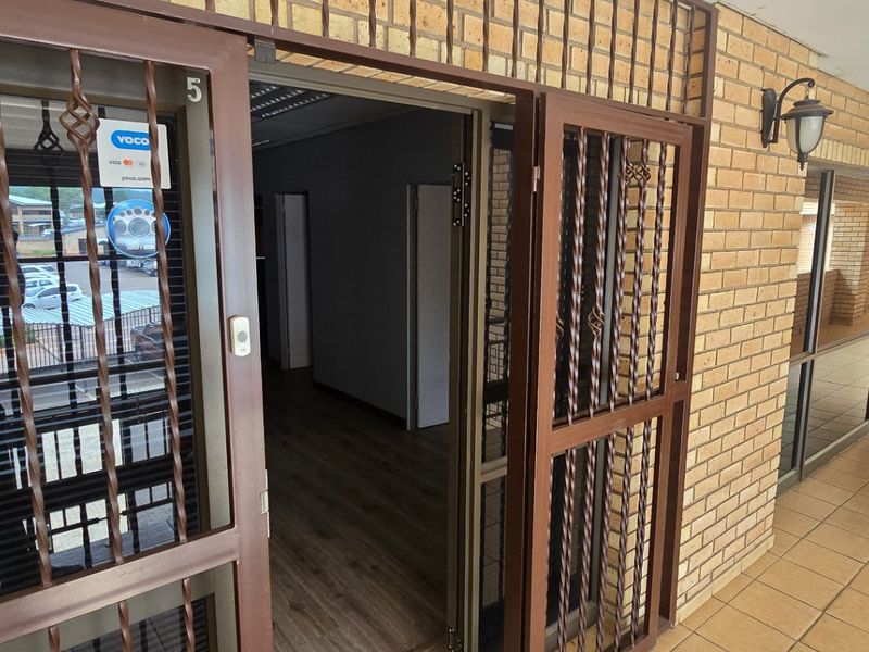 Commercial Rental Monthly In Pretoria - Photo 2