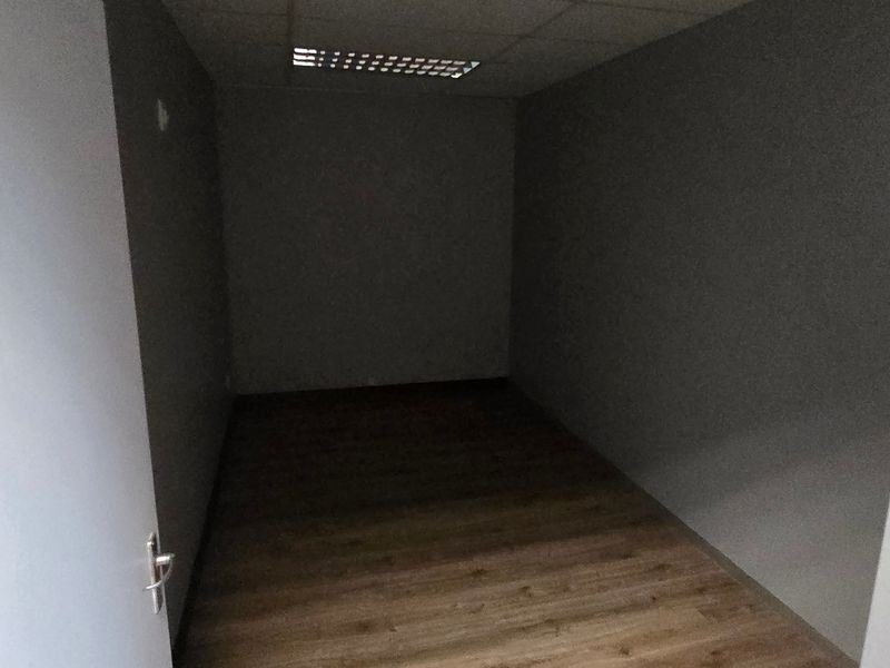 Commercial Rental Monthly In Pretoria - Photo 8