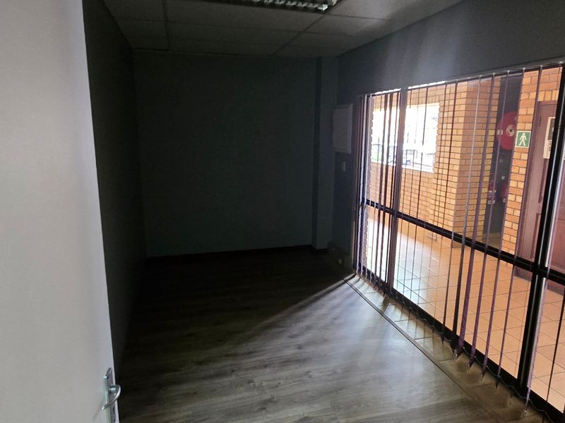 Commercial Rental Monthly In Pretoria - Photo 6
