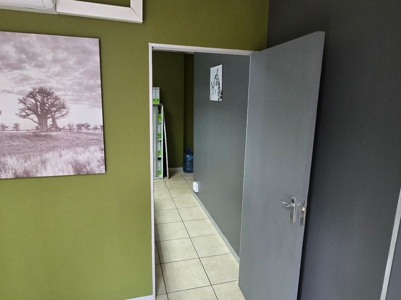 Commercial Rental Monthly In Pretoria - Photo 6