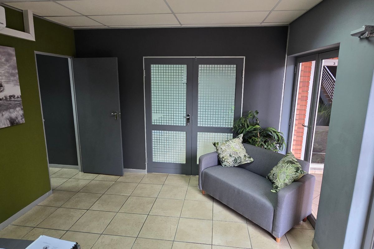Commercial Rental Monthly In Pretoria - Photo 3