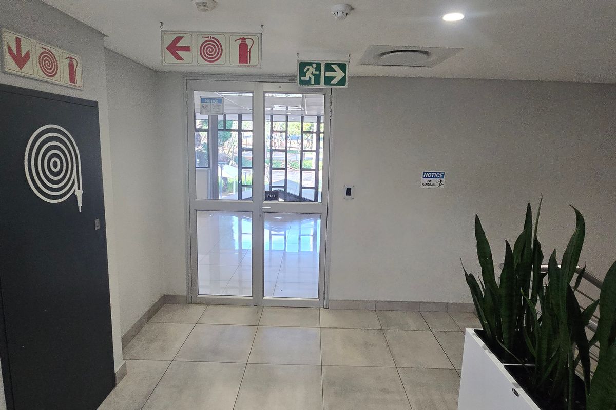 Commercial Rental Monthly In Roodepoort - Photo 3