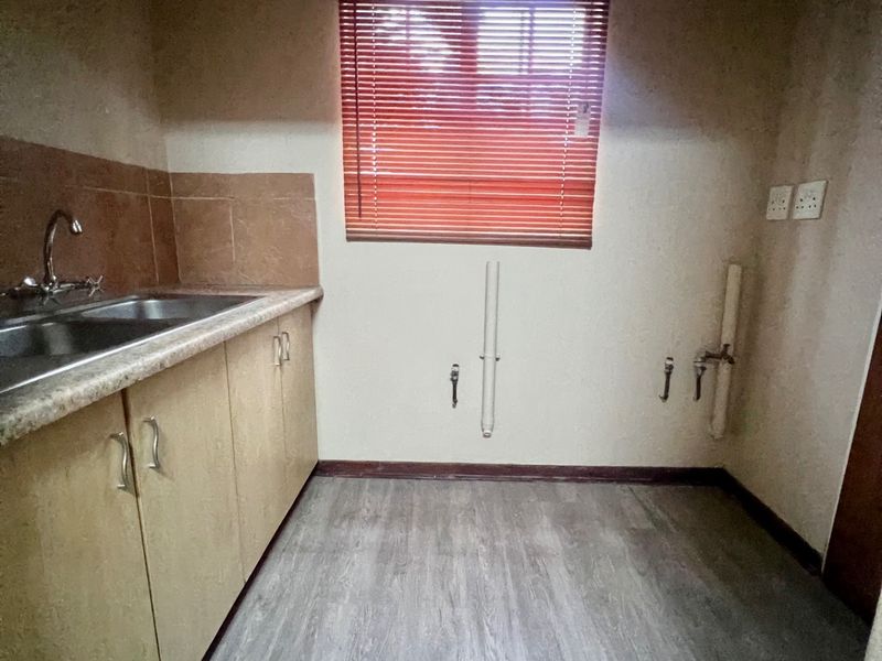 Cluster Rental Monthly In Klerksdorp - Photo 6