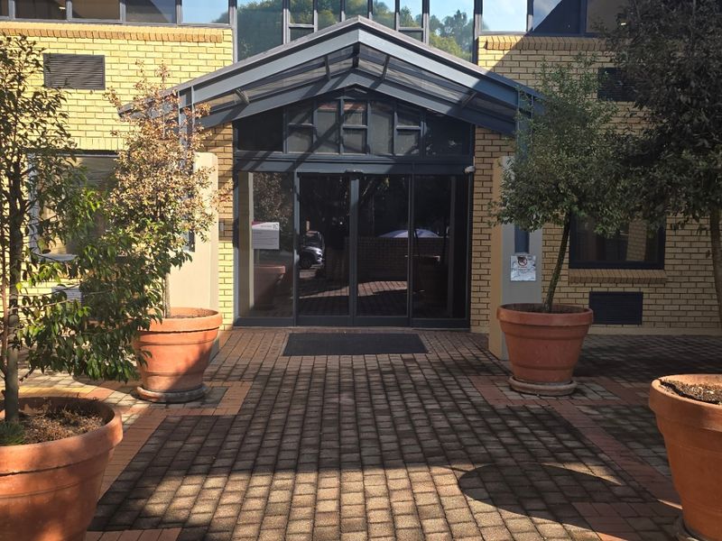 Commercial Rental Monthly In Roodepoort - Photo 2