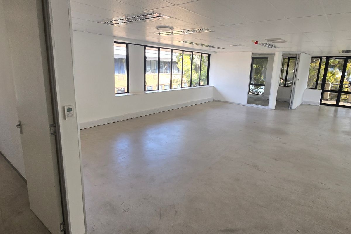Commercial Rental Monthly In Roodepoort - Photo 4