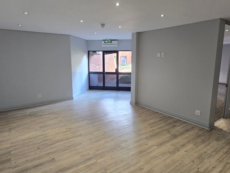 Commercial Rental Monthly In Roodepoort - Photo 6