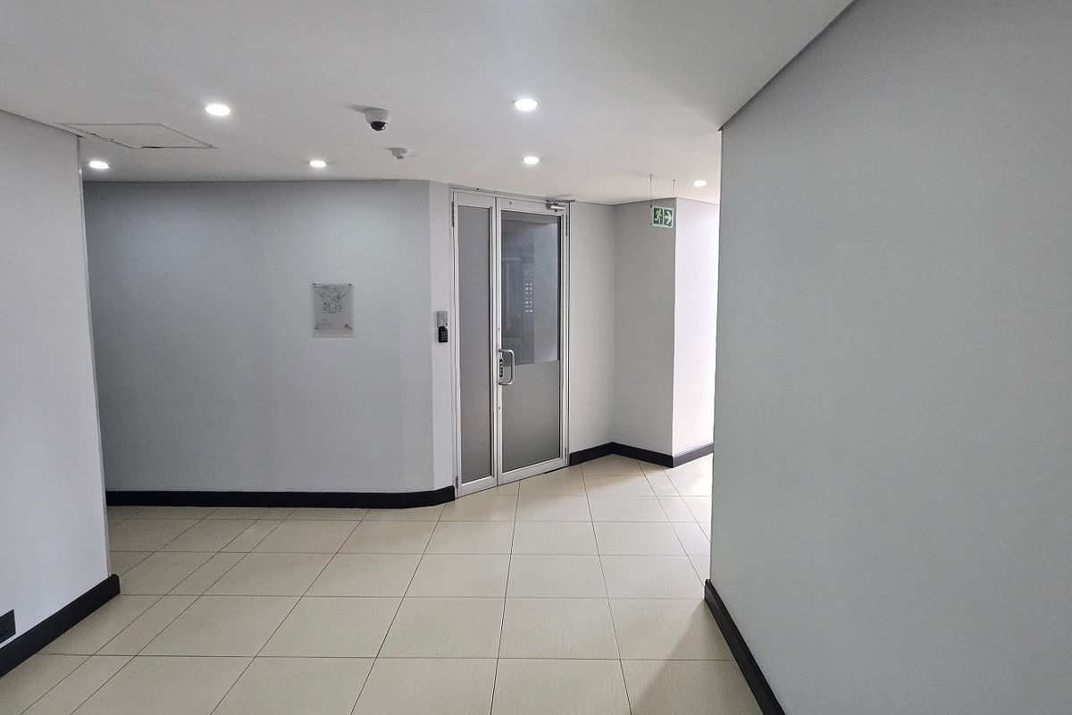 Commercial Rental Monthly In Roodepoort - Photo 4