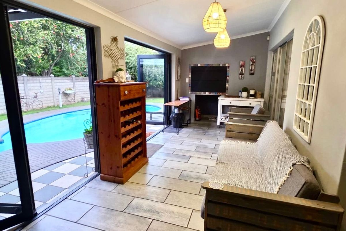 House For Sale In Vanderbijlpark - Photo 4