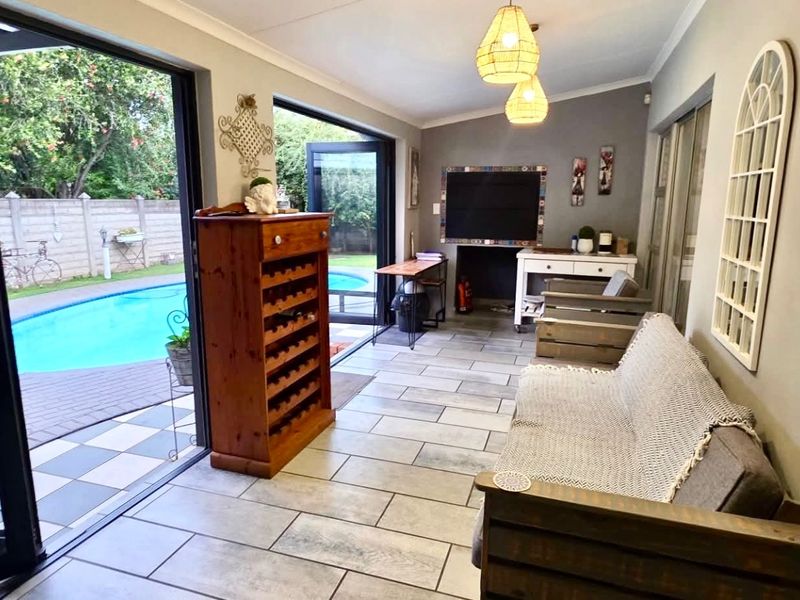 House For Sale In Vanderbijlpark - Photo 4
