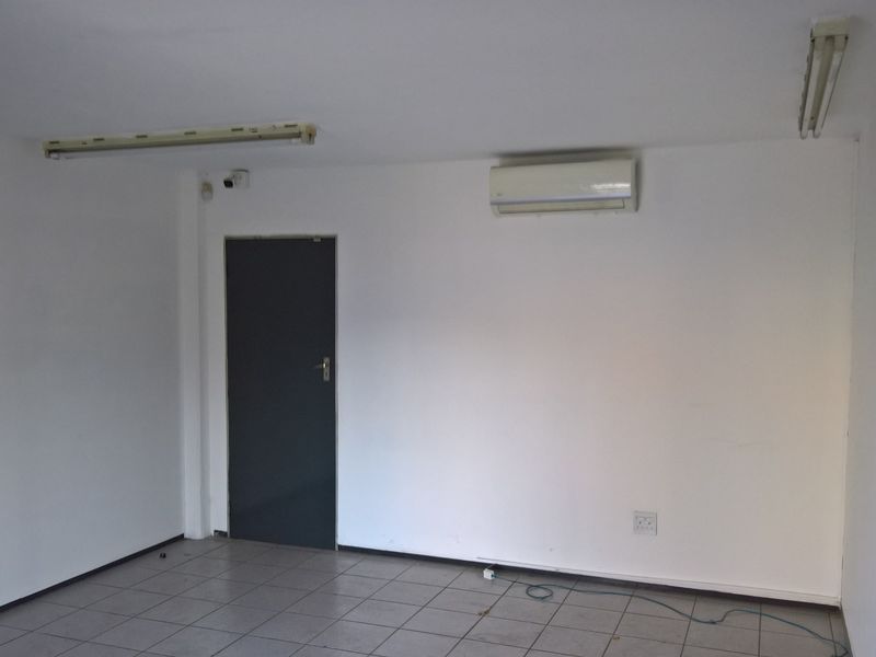 Industrial Rental Monthly In Germiston - Photo 4