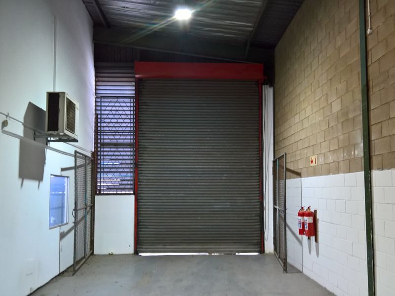 Industrial Rental Monthly In Germiston - Photo 10