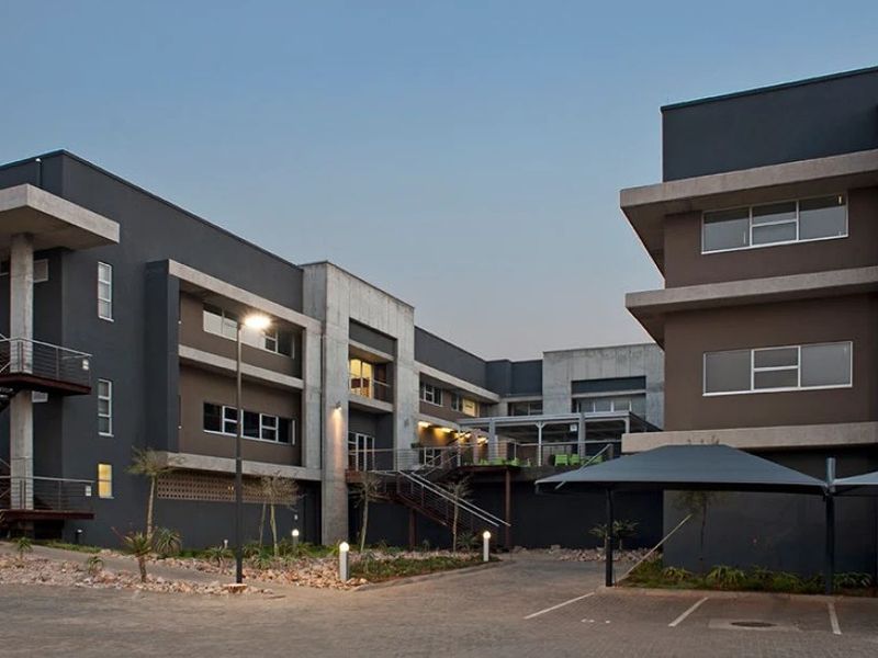 Commercial For Sale In Johannesburg - Photo 3