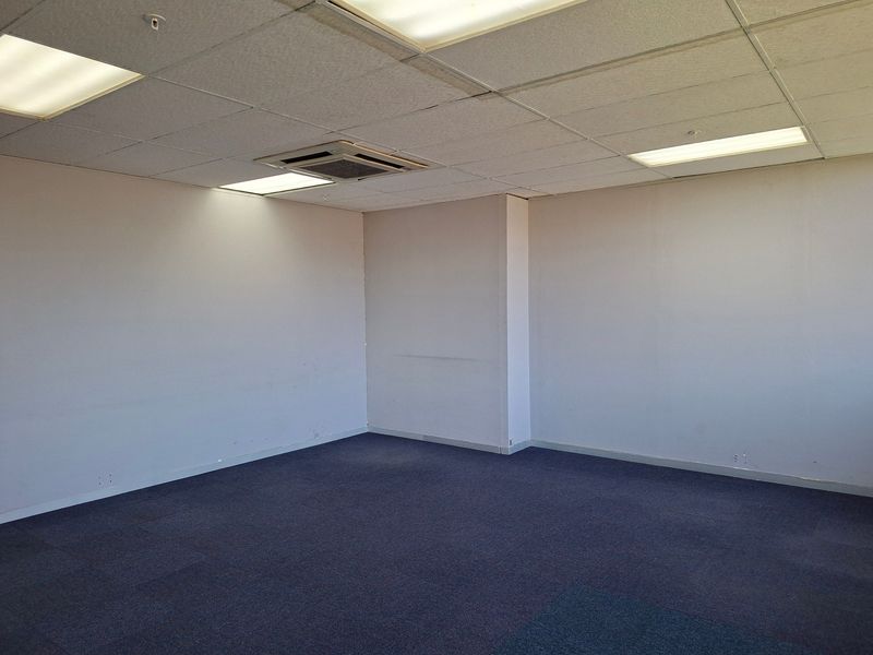 Commercial Rental Monthly In Kempton Park - Photo 4