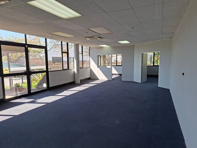 Commercial Rental Monthly In Kempton Park - Photo 7