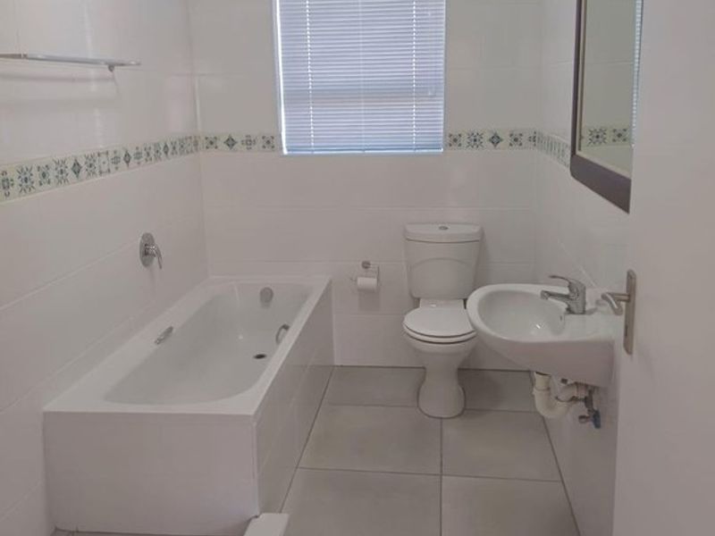 House Rental Monthly In St Helena Bay - Photo 4