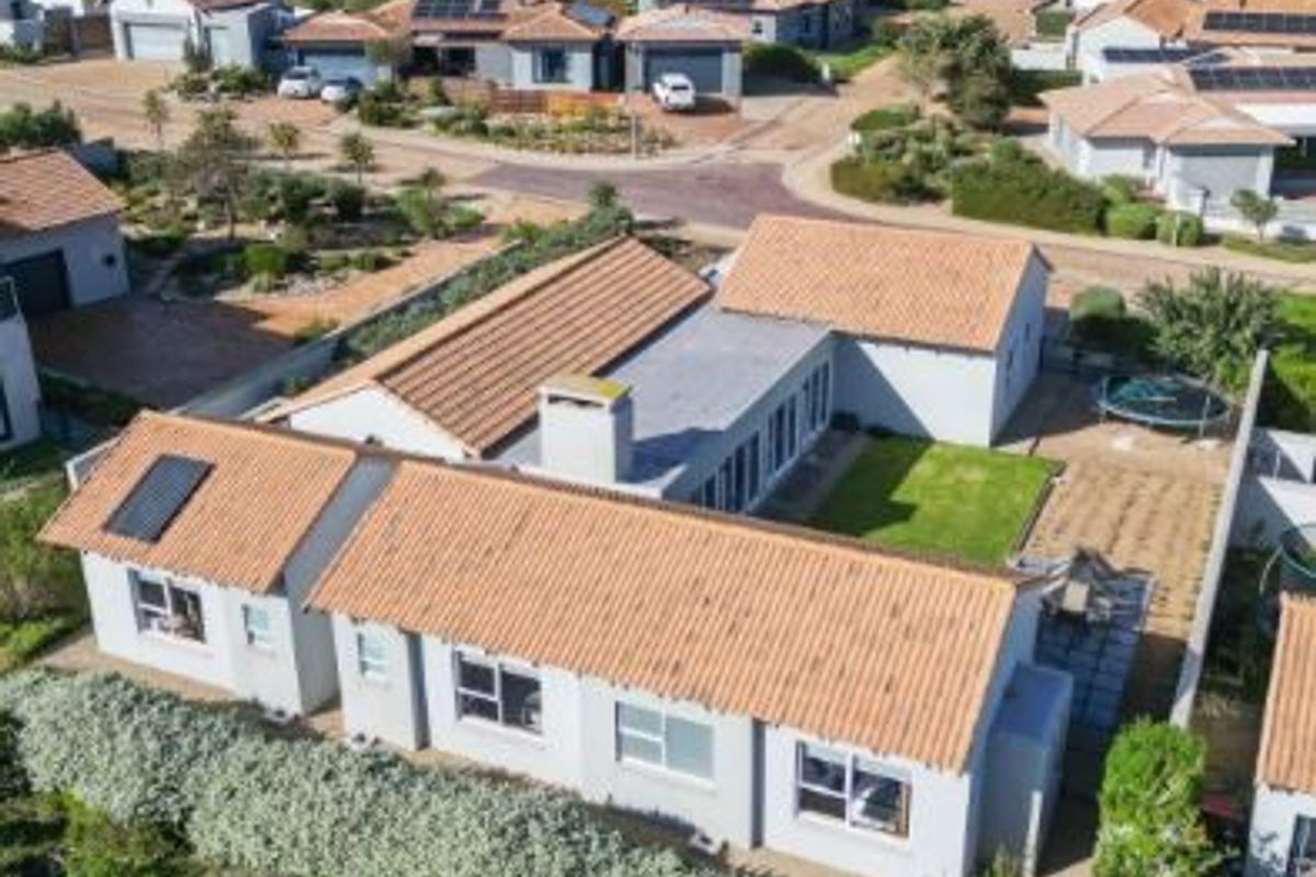 House For Sale In Langebaan - Photo 4