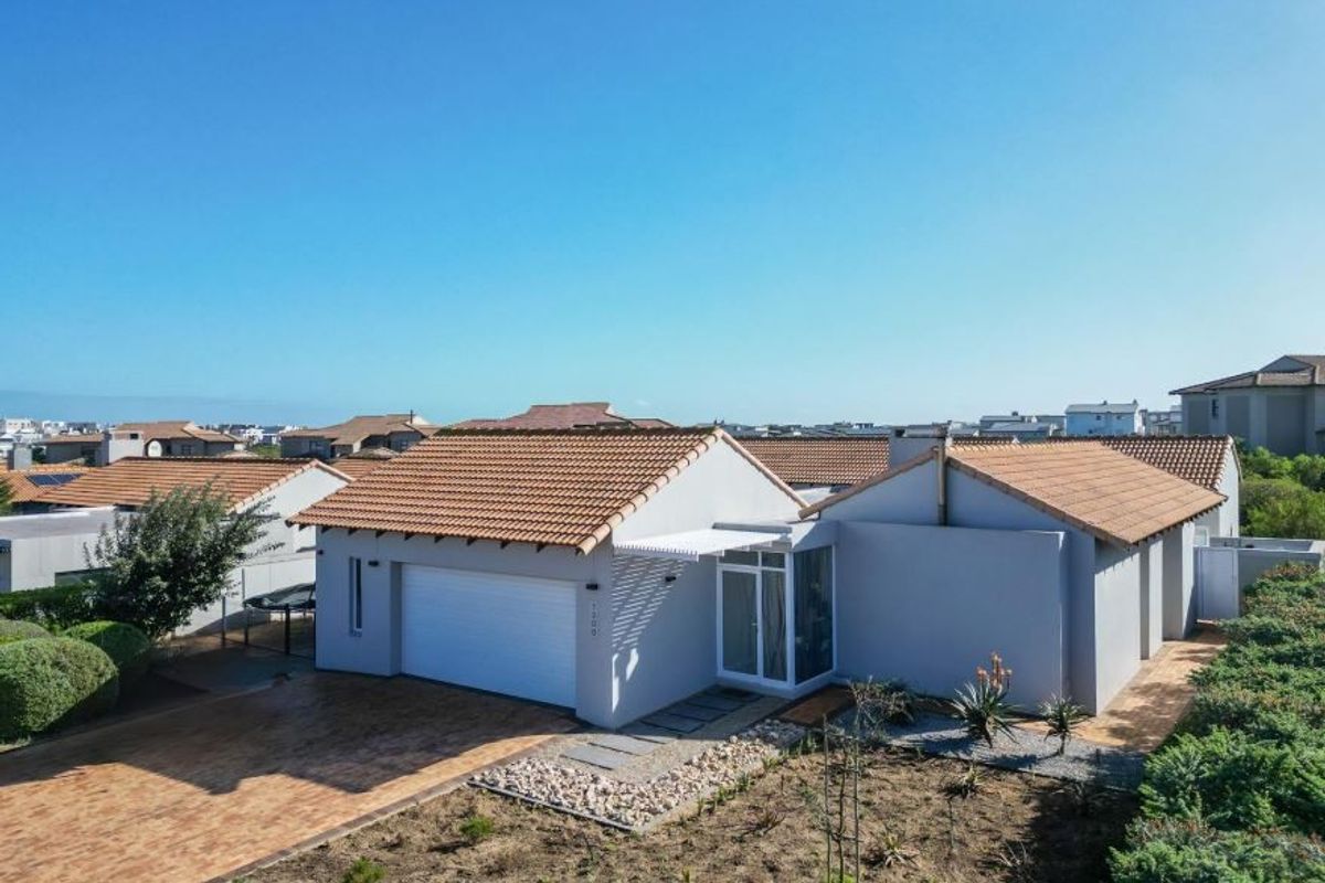 House For Sale In Langebaan - Photo 2