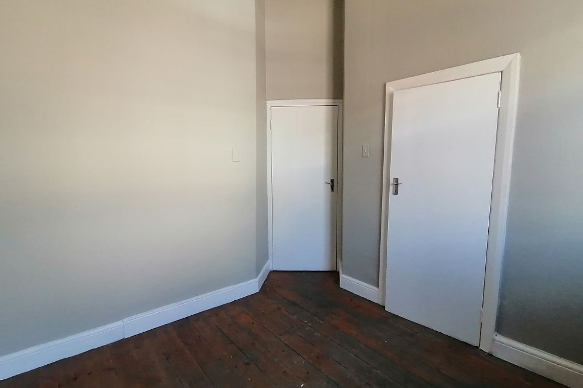 House For Sale In Malmesbury - Photo 4