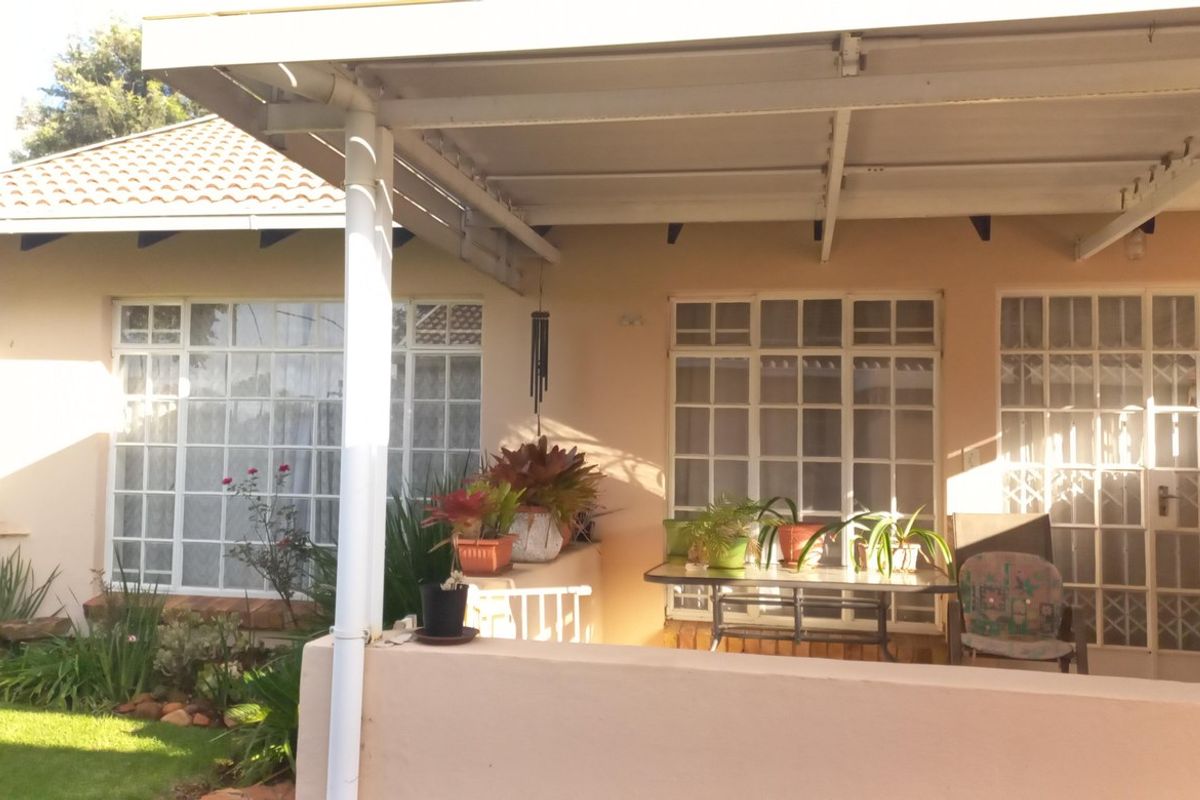 Townhouse For Sale In Pretoria - Photo 3