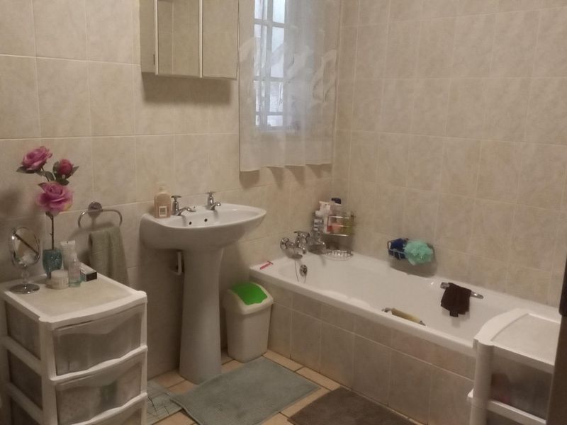 Townhouse For Sale In Pretoria - Photo 8