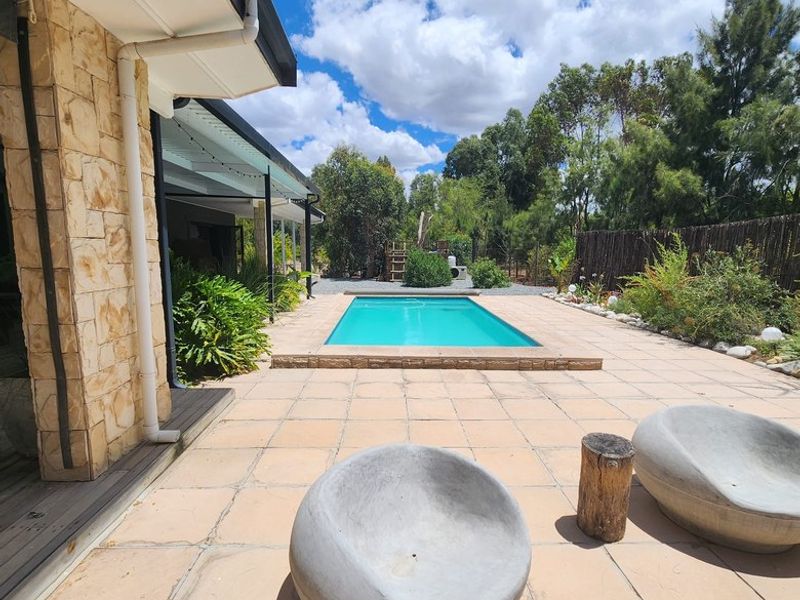 House For Sale In Malmesbury - Photo 9