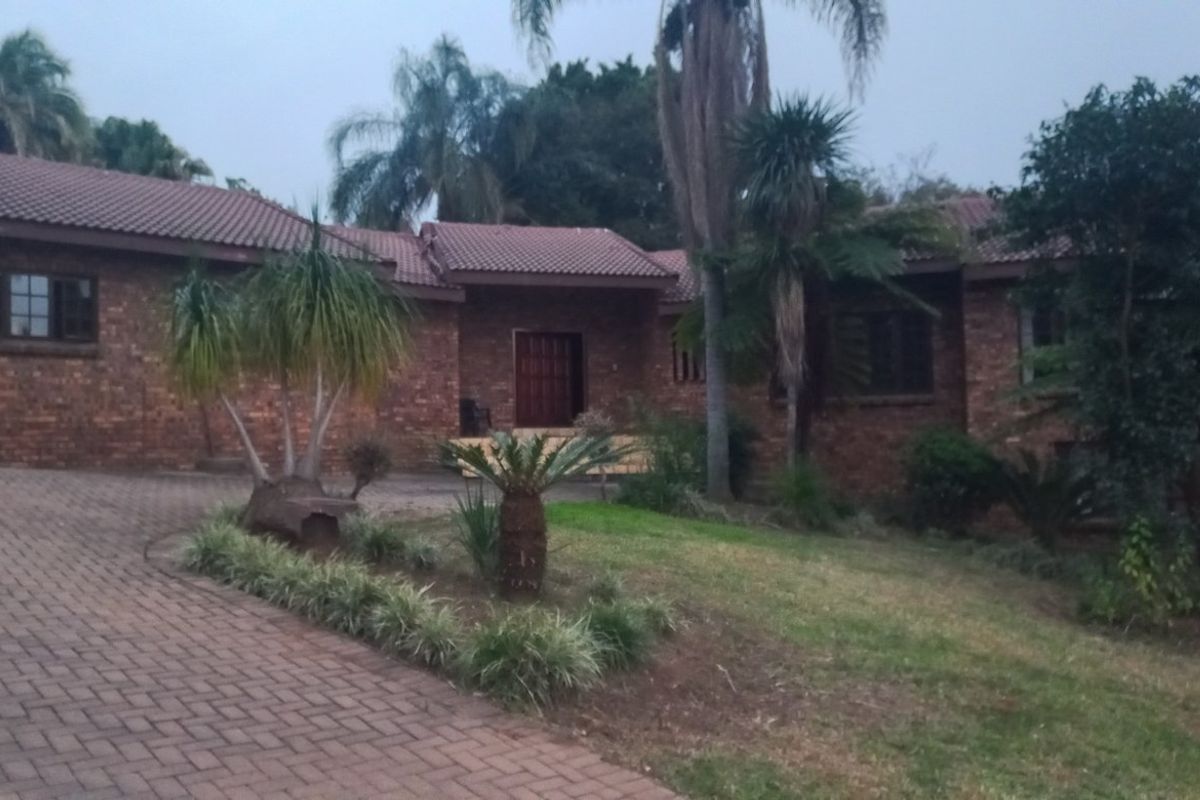 House Pending Sale In Pretoria - Photo 3