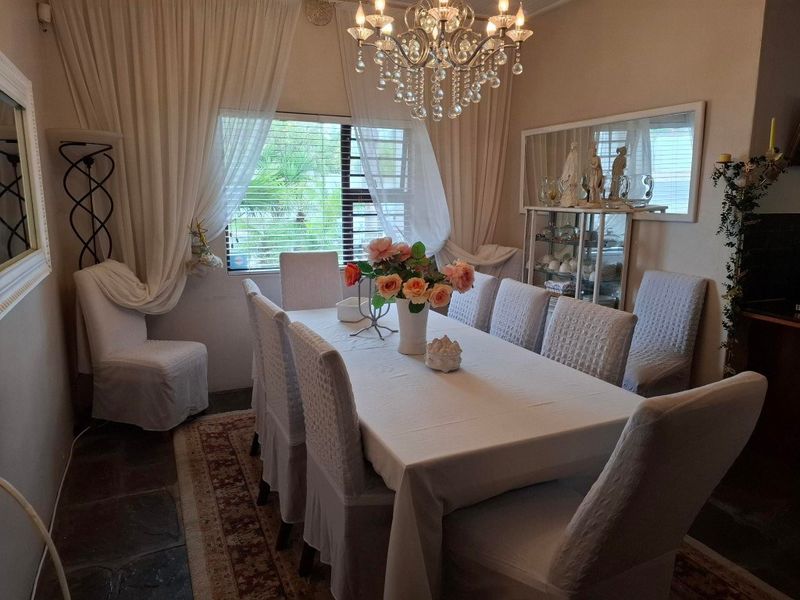 House For Sale In Langebaan - Photo 2