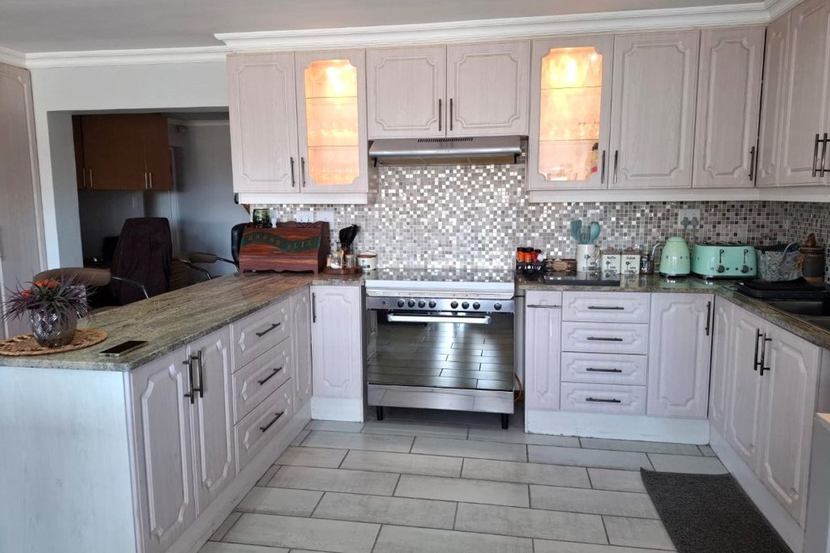 House For Sale In Langebaan - Photo 4