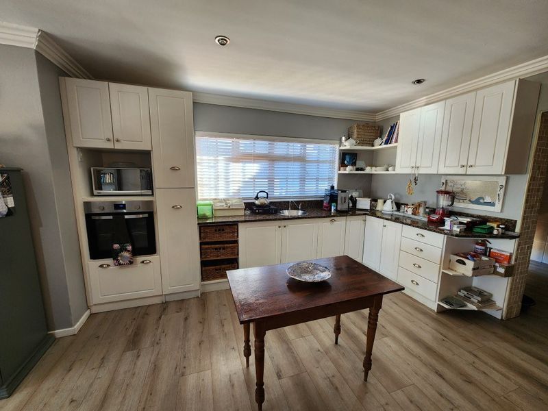 House For Sale In Malmesbury - Photo 4