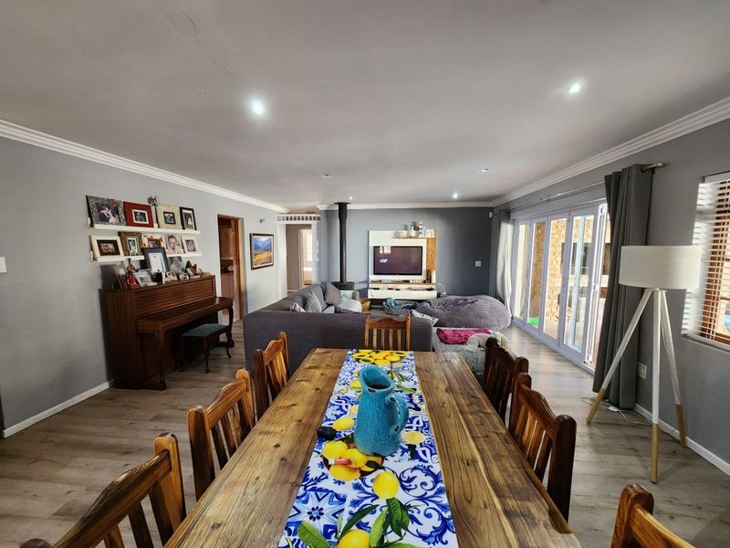 House For Sale In Malmesbury - Photo 10