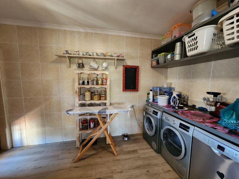 House For Sale In Malmesbury - Photo 8